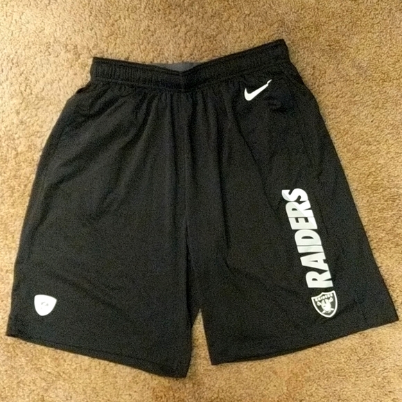 raiders nike shorts